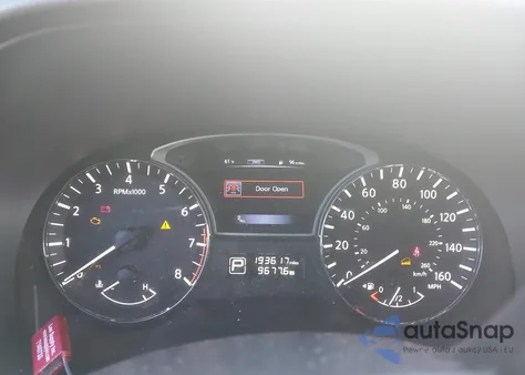 2015 Nissan Pathfinder Sl z USA, uszkodzony, nr VIN 5N1AR2MMXFC640481